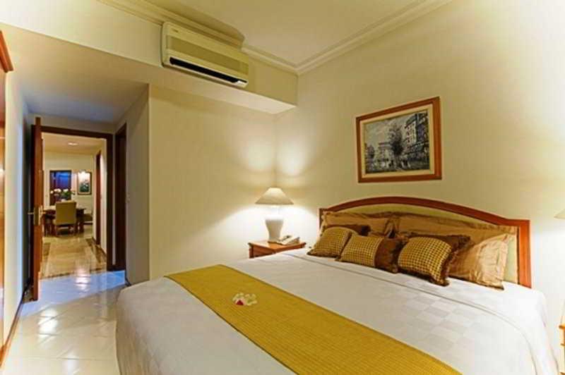 The Residences At Puri Casablanca Jakarta Exterior photo