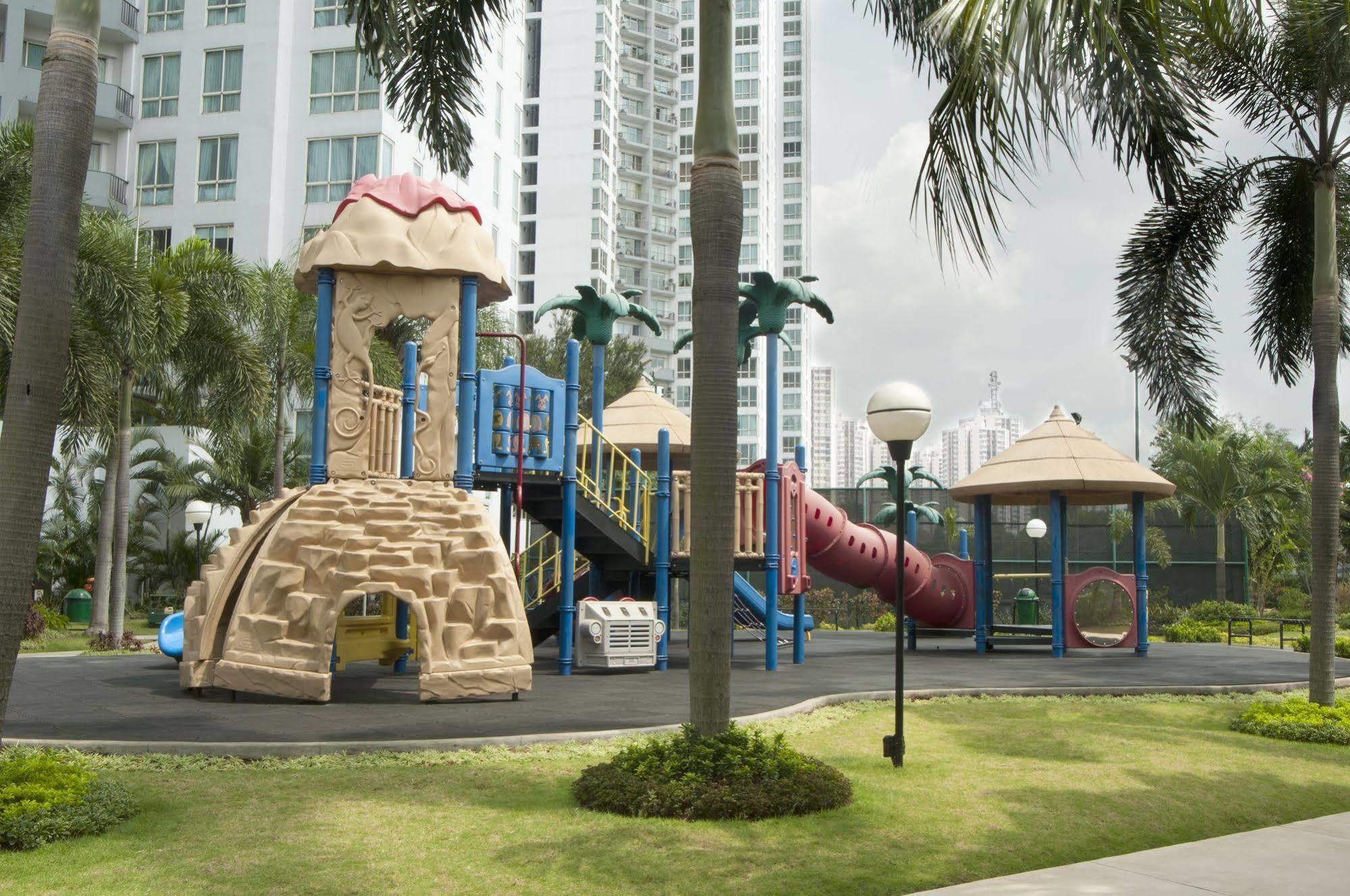 The Residences At Puri Casablanca Jakarta Exterior photo