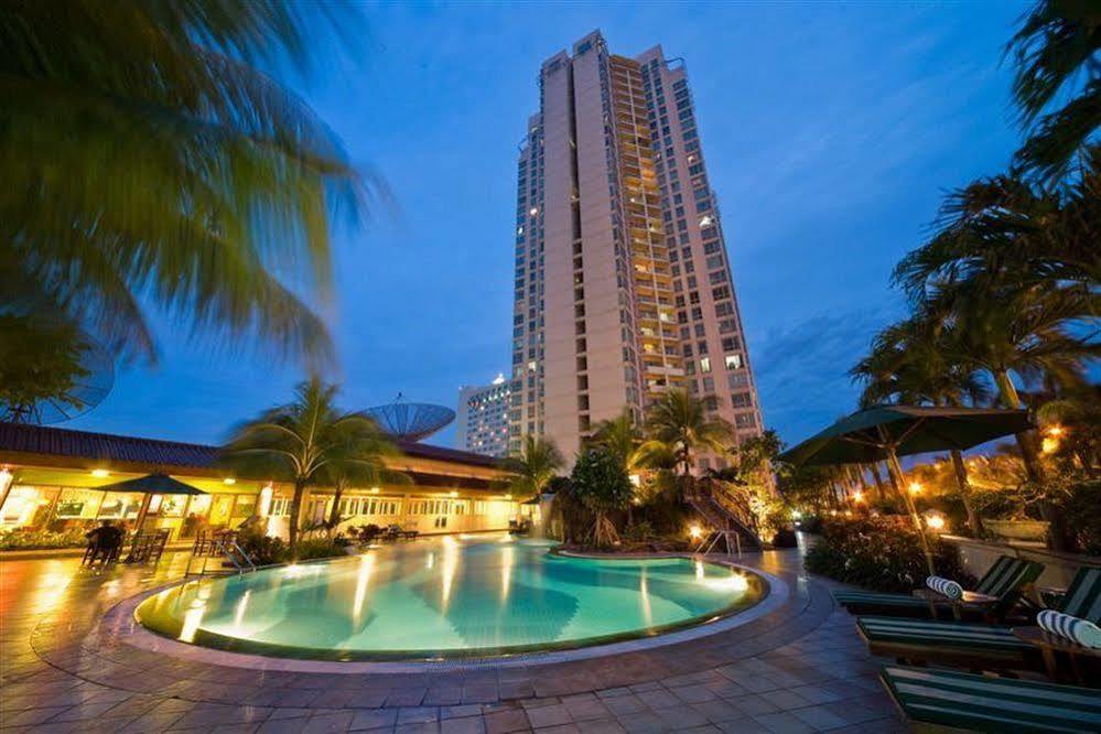 The Residences At Puri Casablanca Jakarta Exterior photo